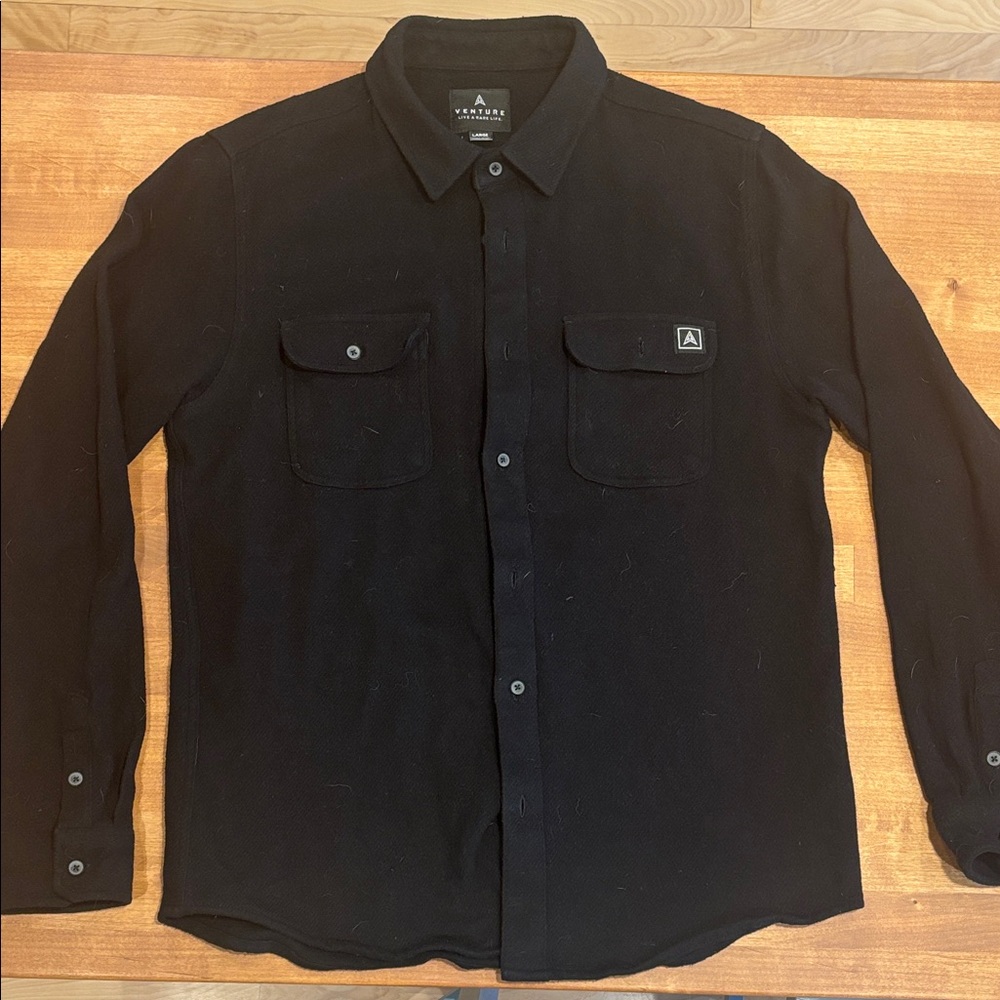 Venture Apparel Lake Tahoe - Black Button-Up Shirt - heavy recycled cotton
